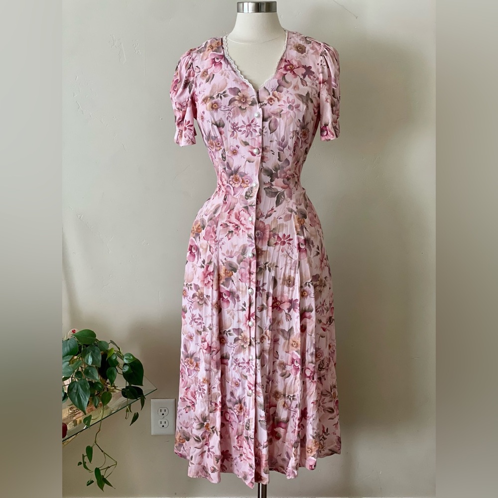 Vintage maxi floral dress.